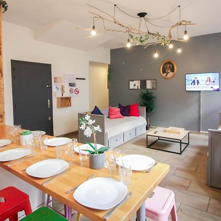 Calme en centre ville Appartement , spacieux et rénové à 50m de la Place Carnot Carcassonne Exterior foto