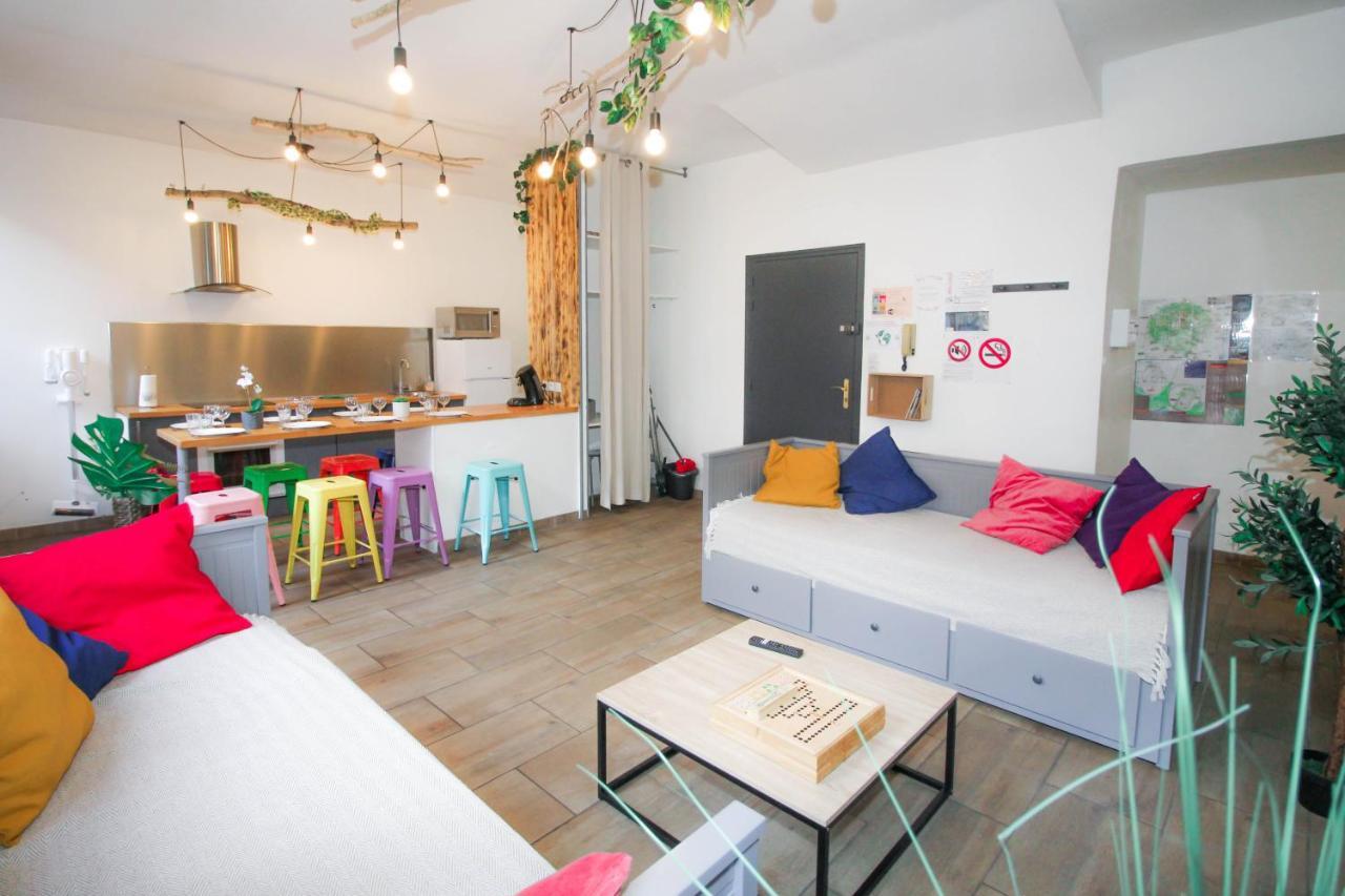 Calme en centre ville Appartement , spacieux et rénové à 50m de la Place Carnot Carcassonne Exterior foto